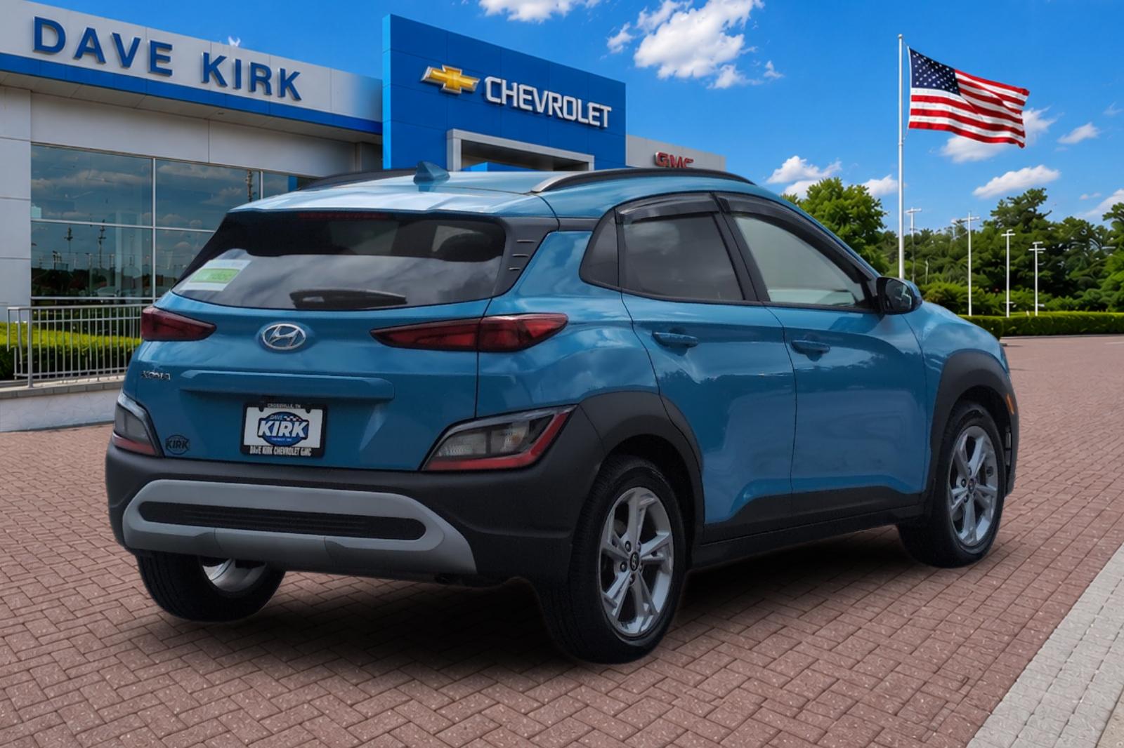 Used 2023 Green Hyundai SEL image 3