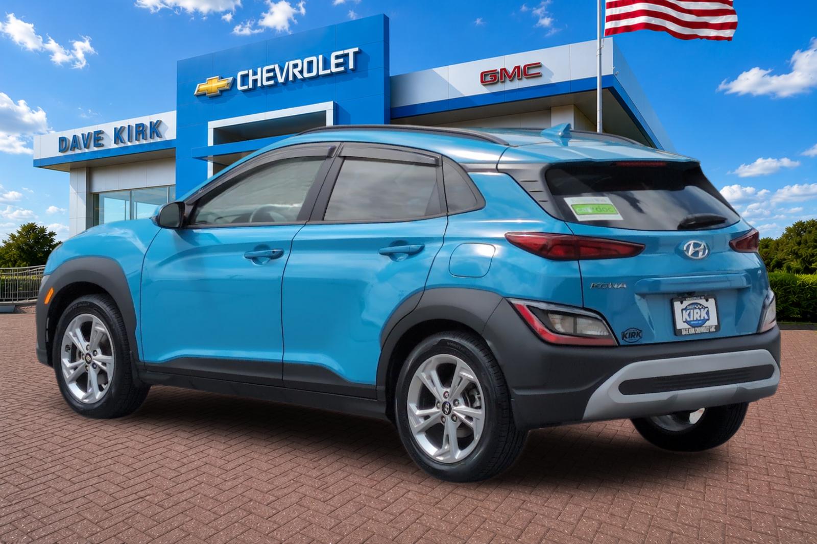 Used 2023 Green Hyundai SEL image 5