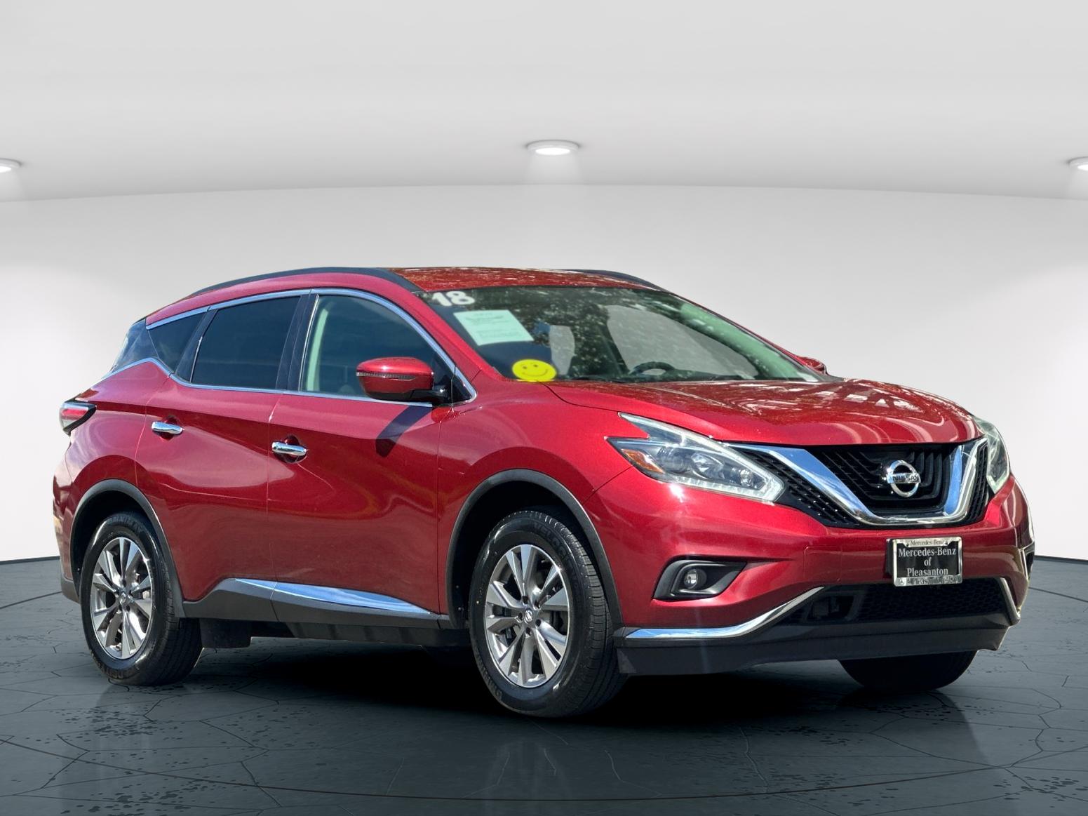 Used 2018 Cayenne Red Metallic Nissan SV 4D Sport Utility image 9