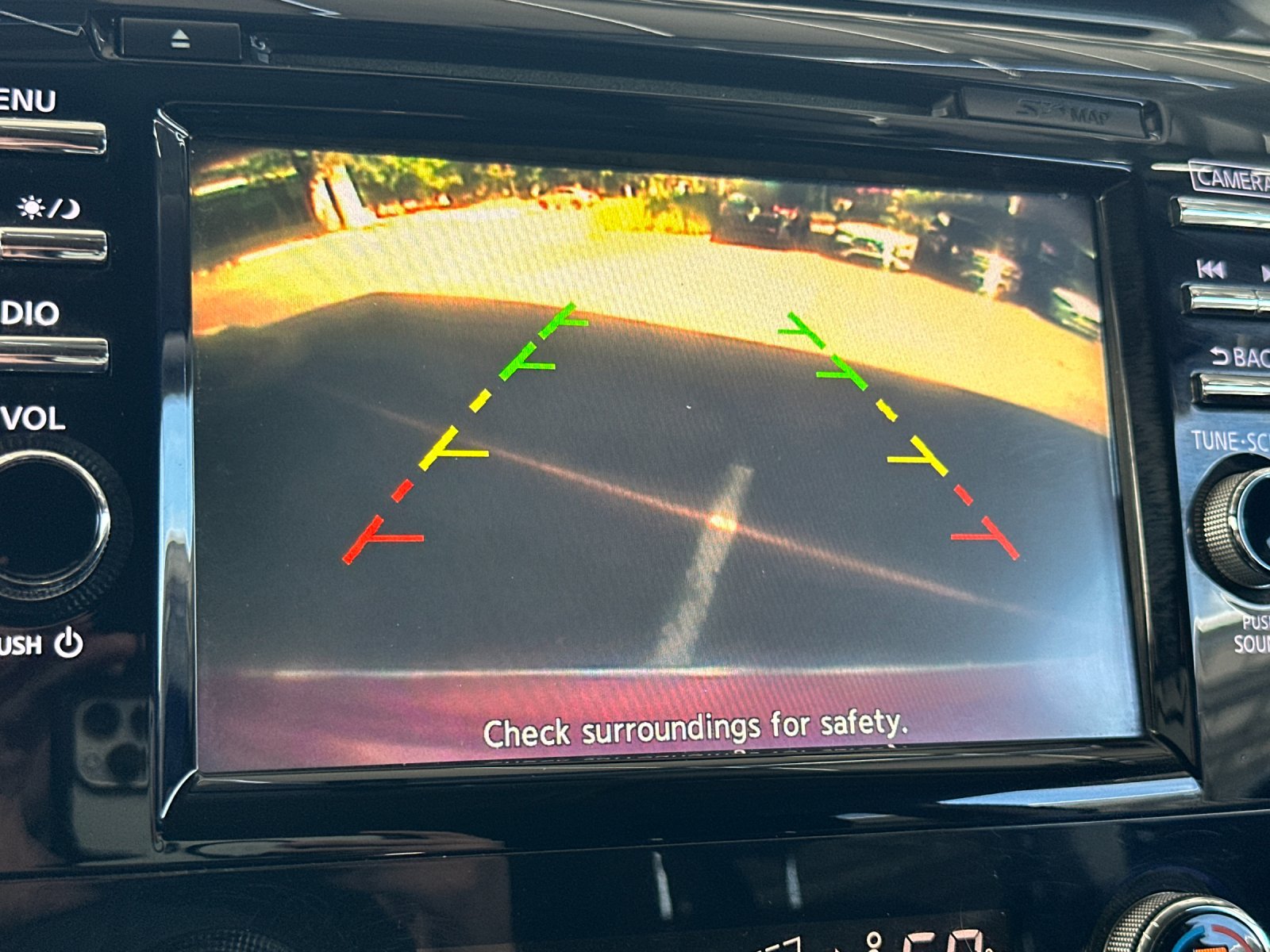 Used 2018 Cayenne Red Metallic Nissan SV 4D Sport Utility image 24