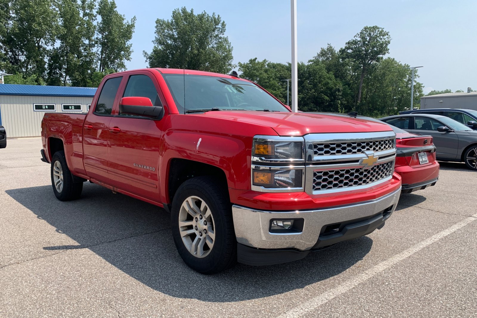 Used 2015 Red Chevrolet LT image 6
