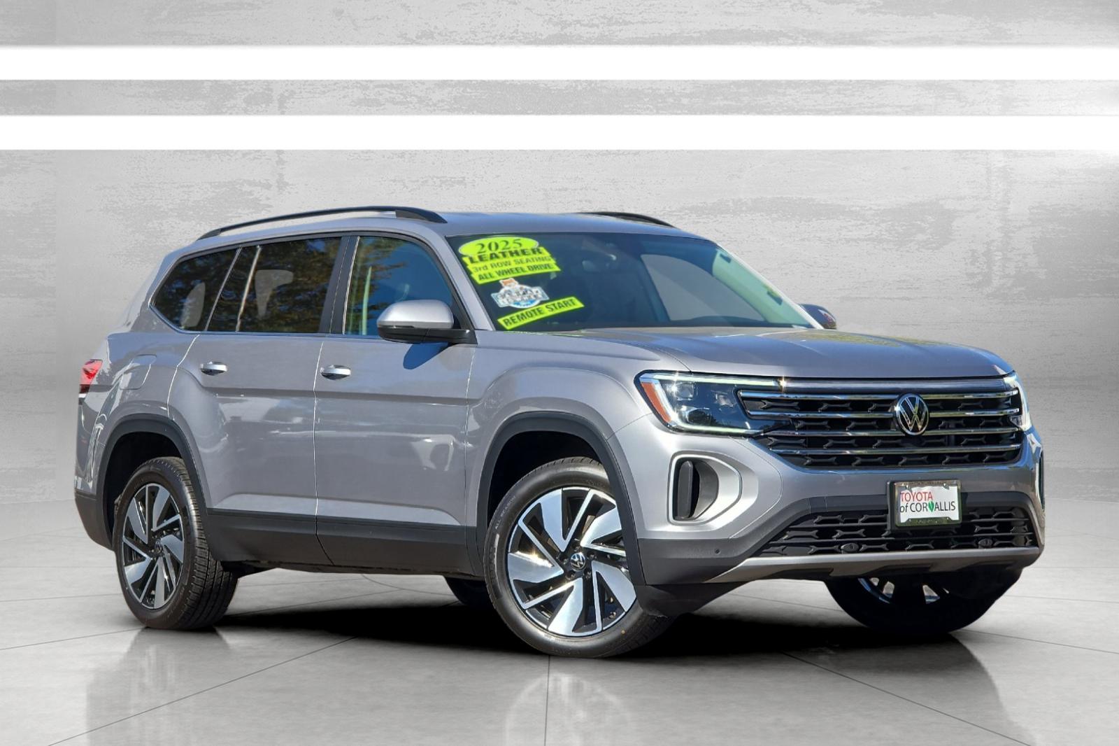 2025 Volkswagen Atlas 2.0T SE w/Technology