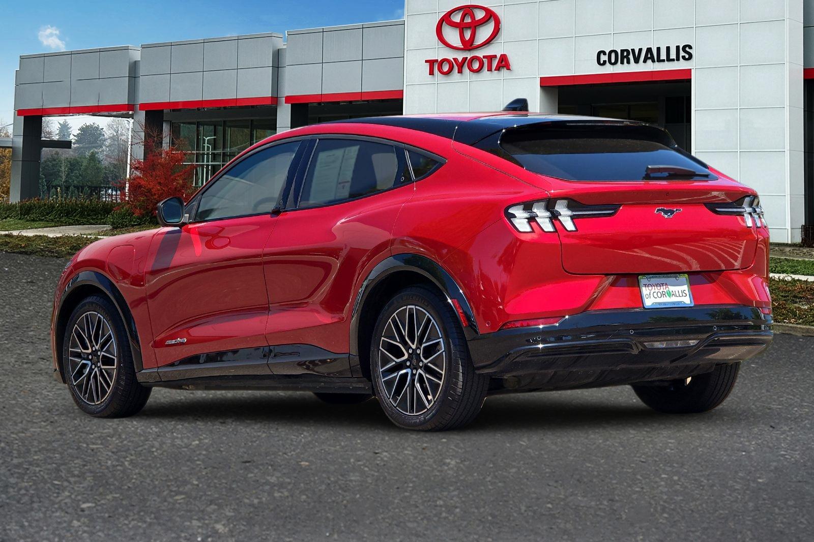 Used 2024 Red Ford Premium image 6