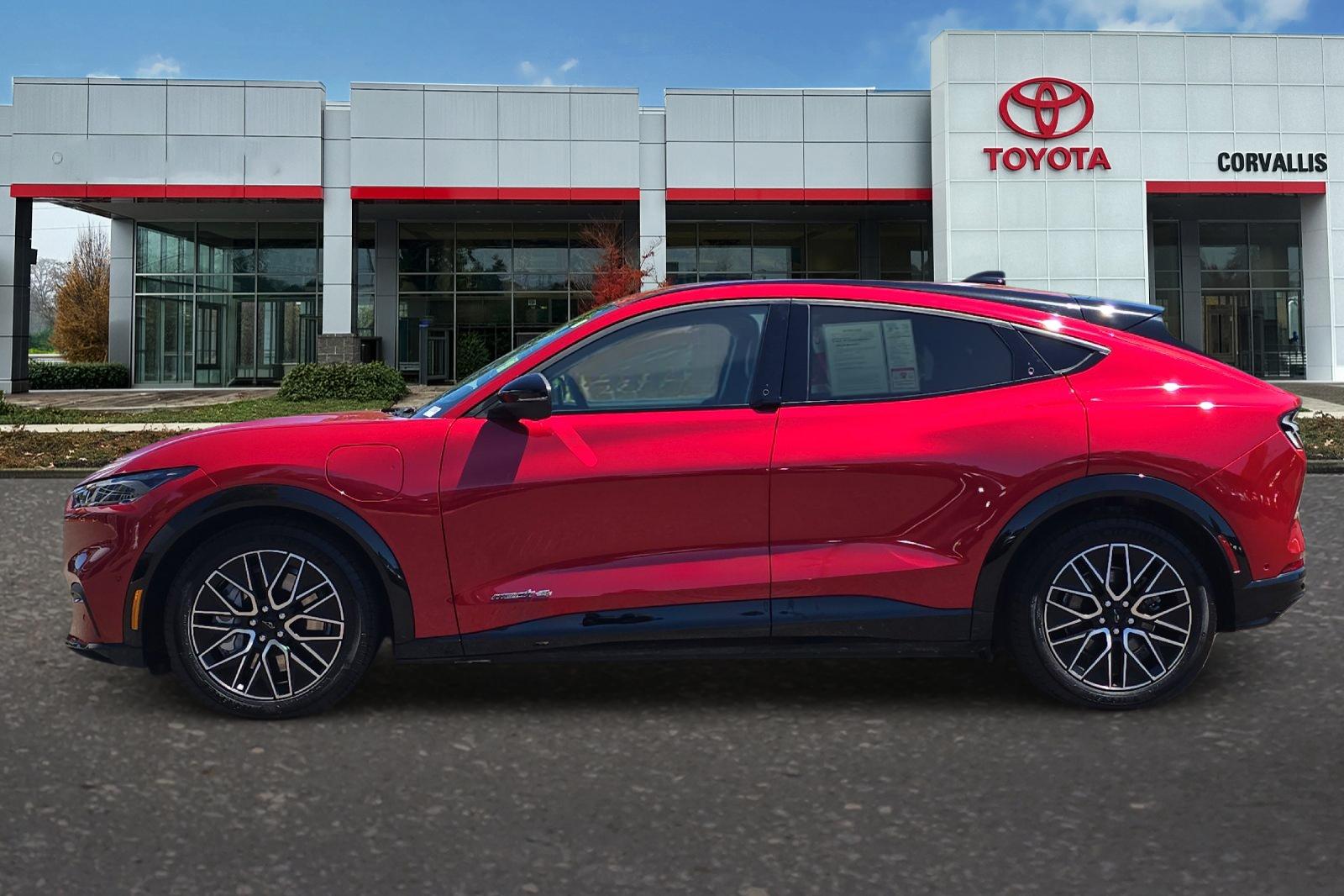 Used 2024 Red Ford Premium image 7