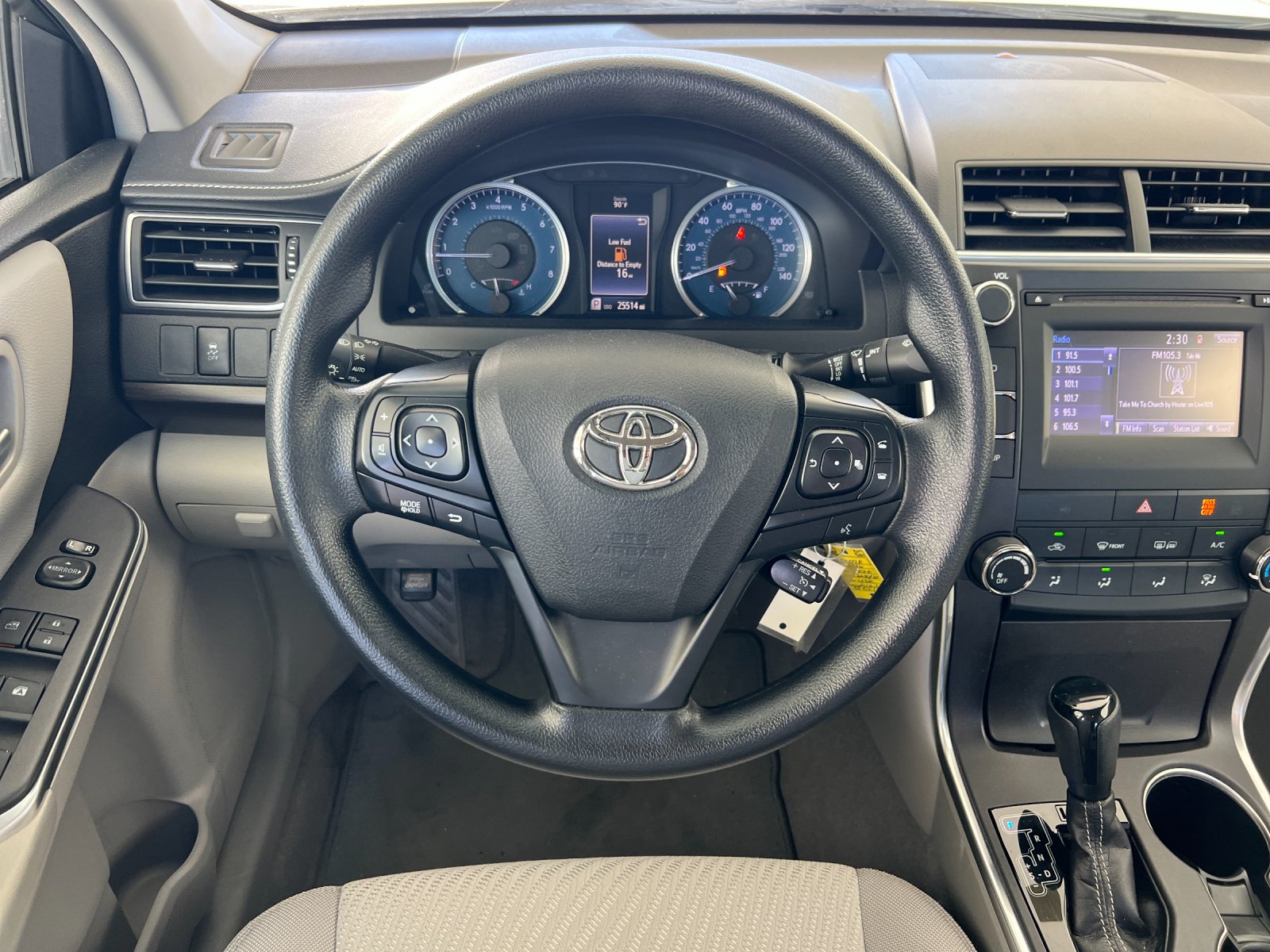 Used 2016 White Toyota LE image 13