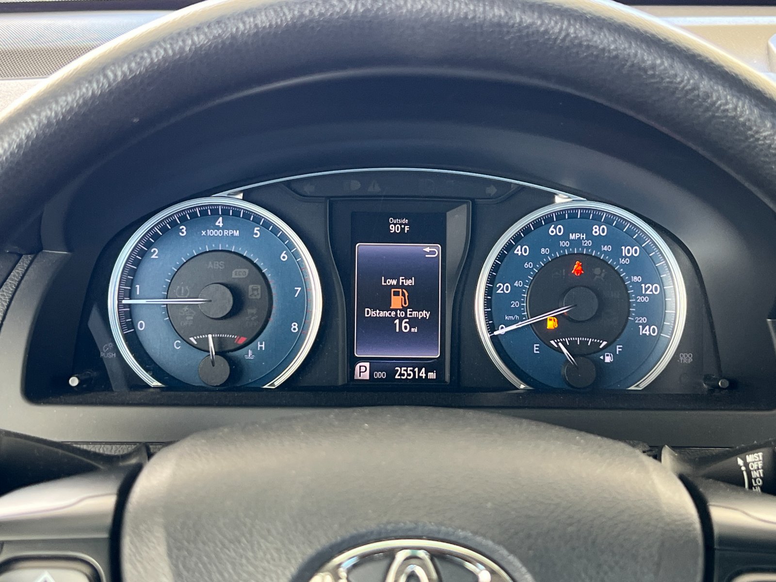 Used 2016 White Toyota LE image 21