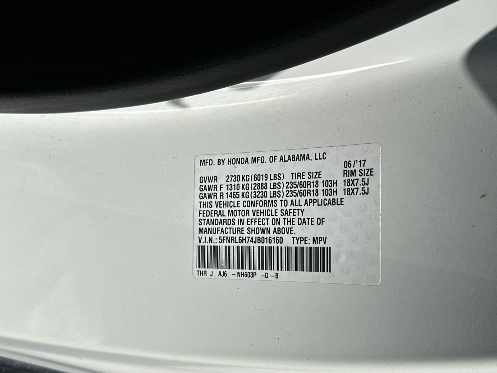 Used 2018 White Honda EX-L image 31