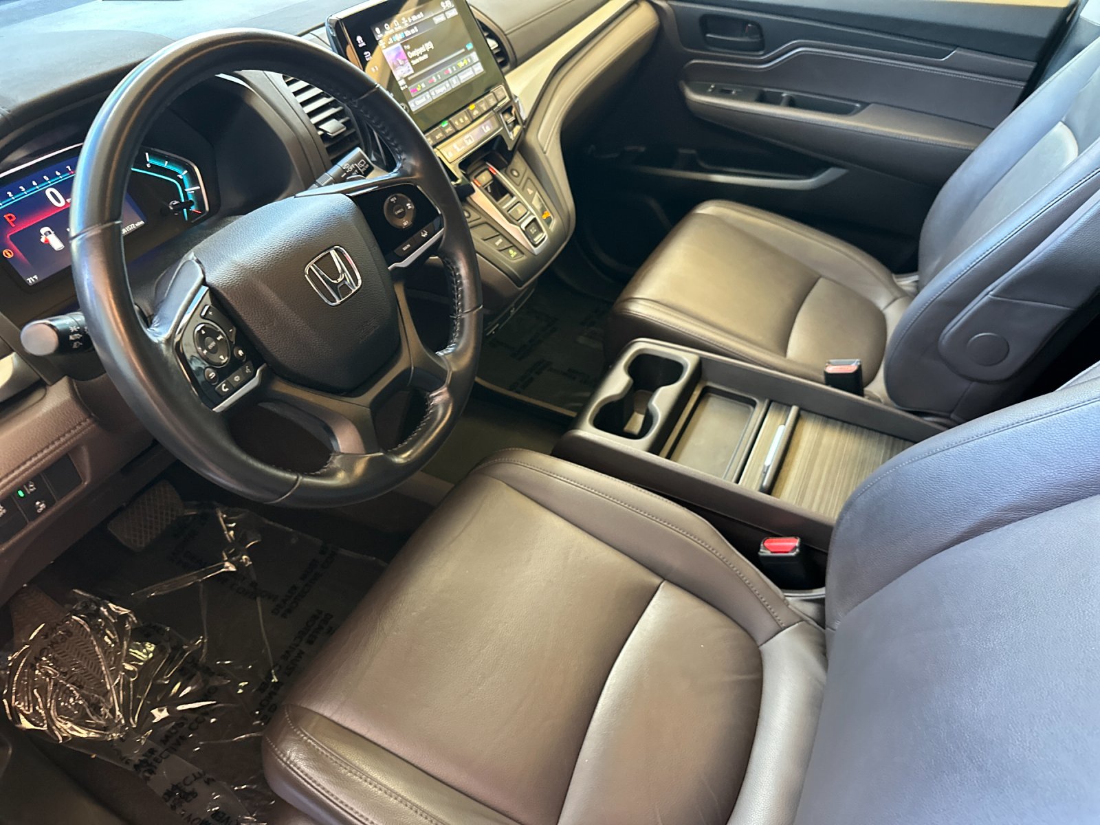 Used 2018 White Honda EX-L image 9