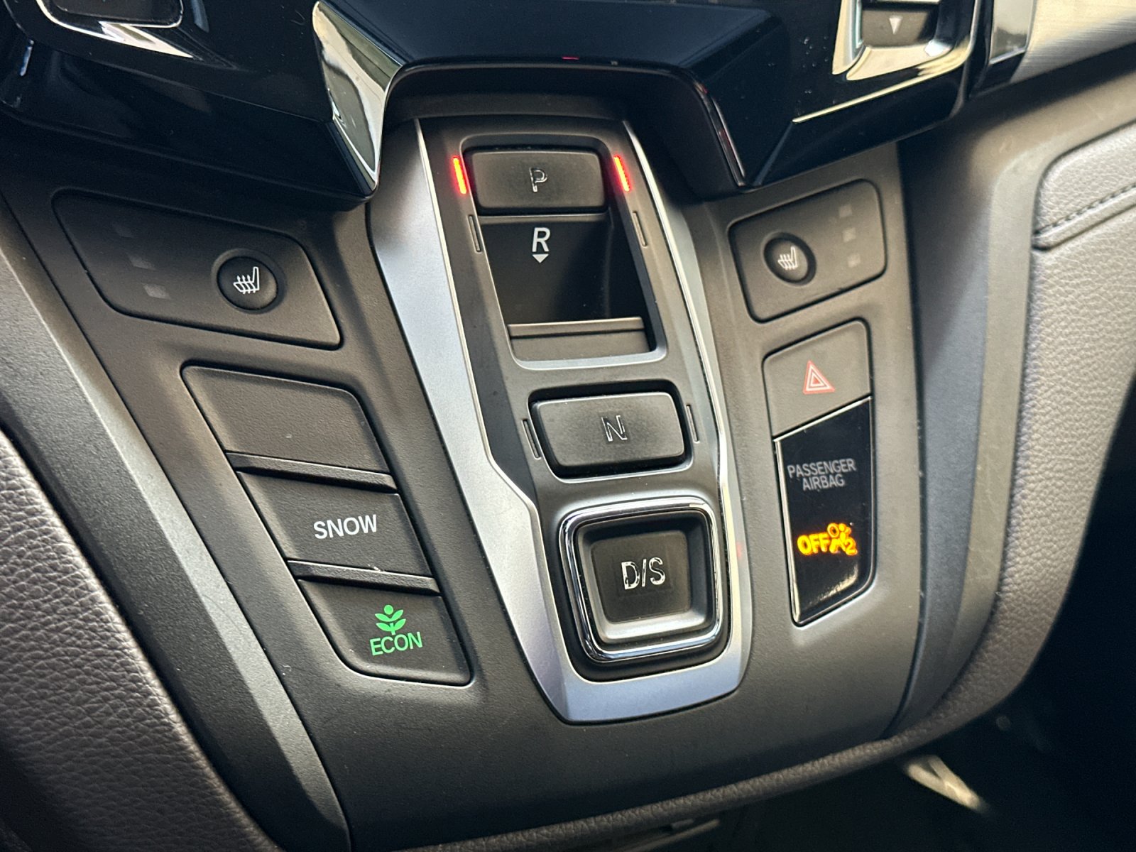 Used 2018 White Honda EX-L image 23