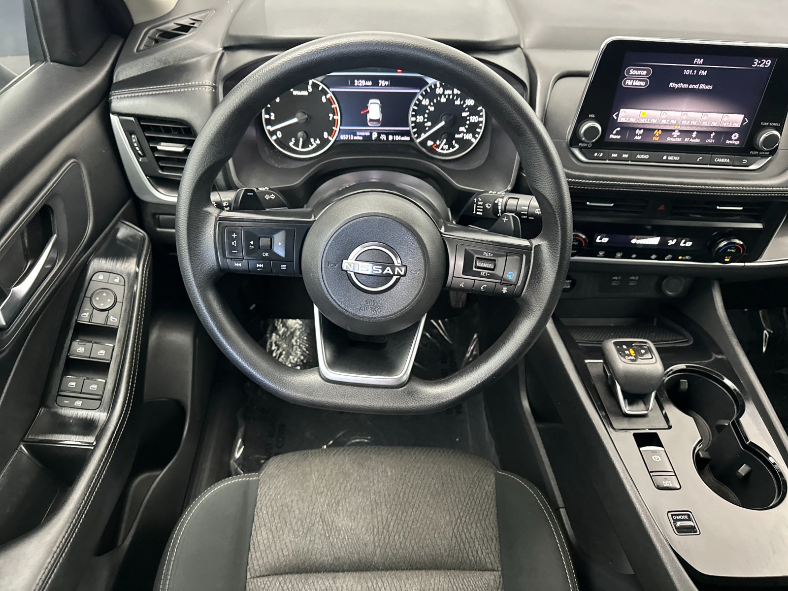 Used 2024 White Nissan SV image 13