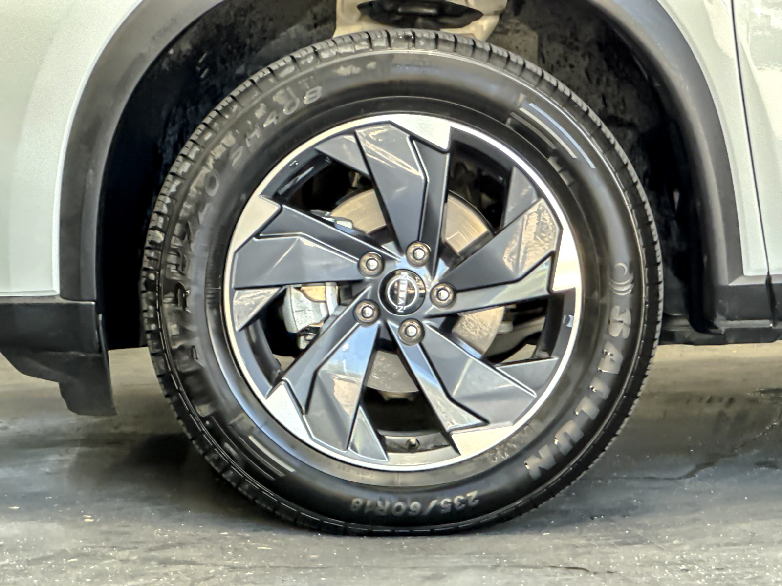 Used 2024 White Nissan SV image 24