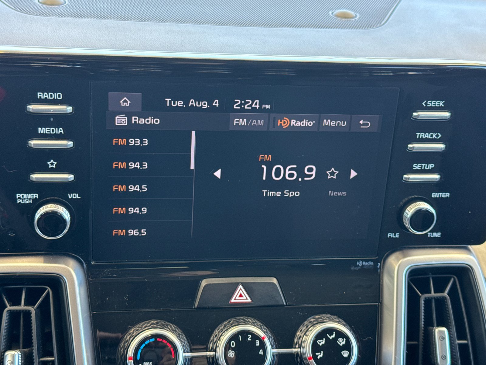 Used 2023 Black Kia LX image 19