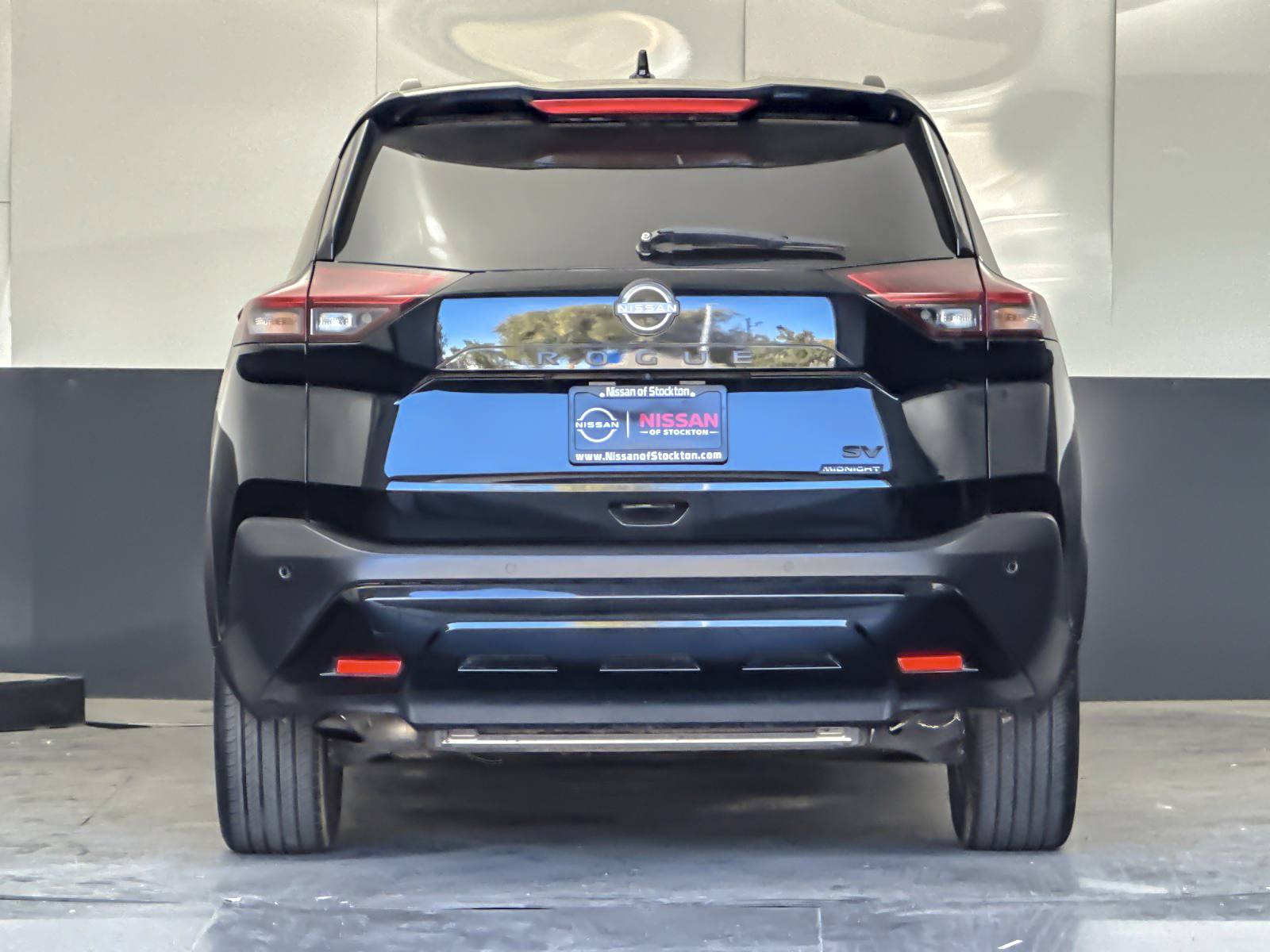 Used 2023 Black Nissan SV image 4