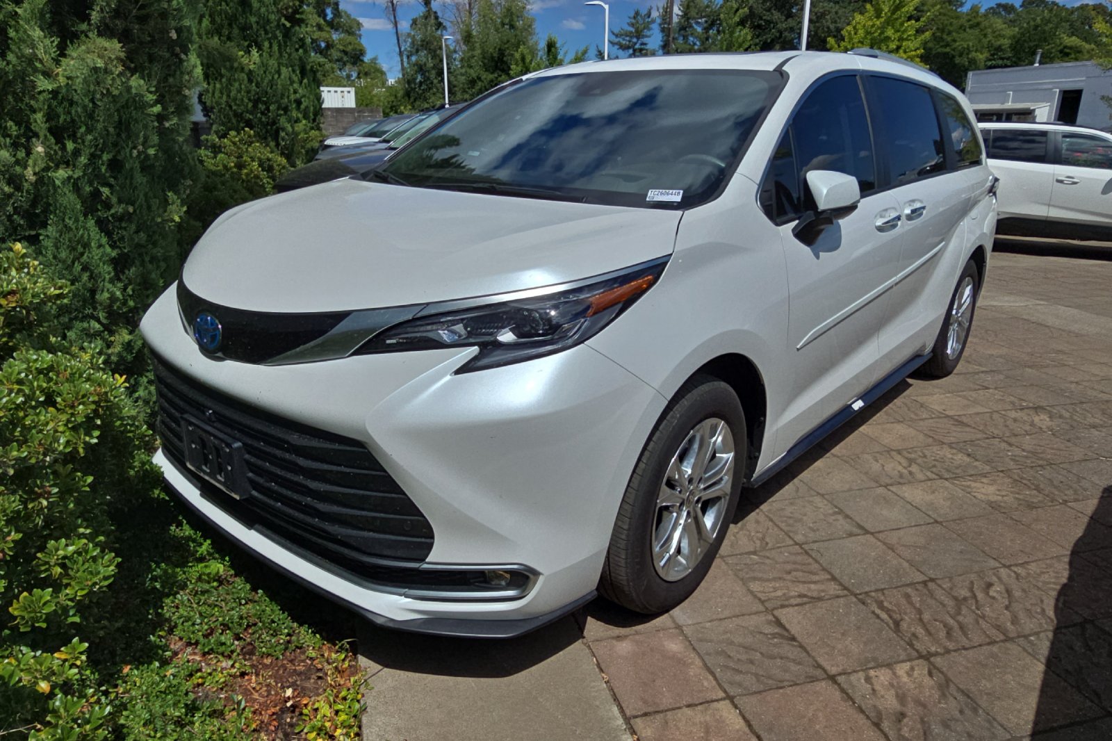 2024 Toyota Sienna Platinum