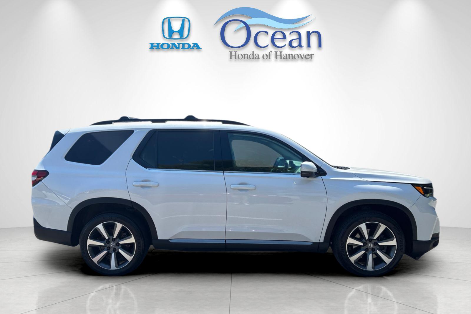 Used 2025 Platinum White Pearl Honda Elite image 2