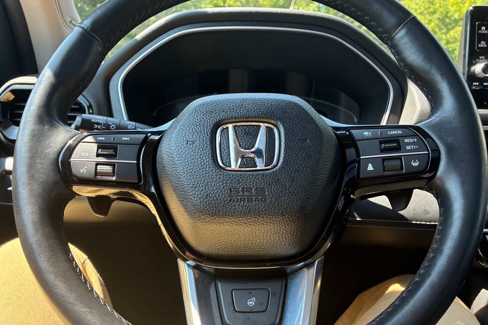 Used 2025 Platinum White Pearl Honda Elite image 25
