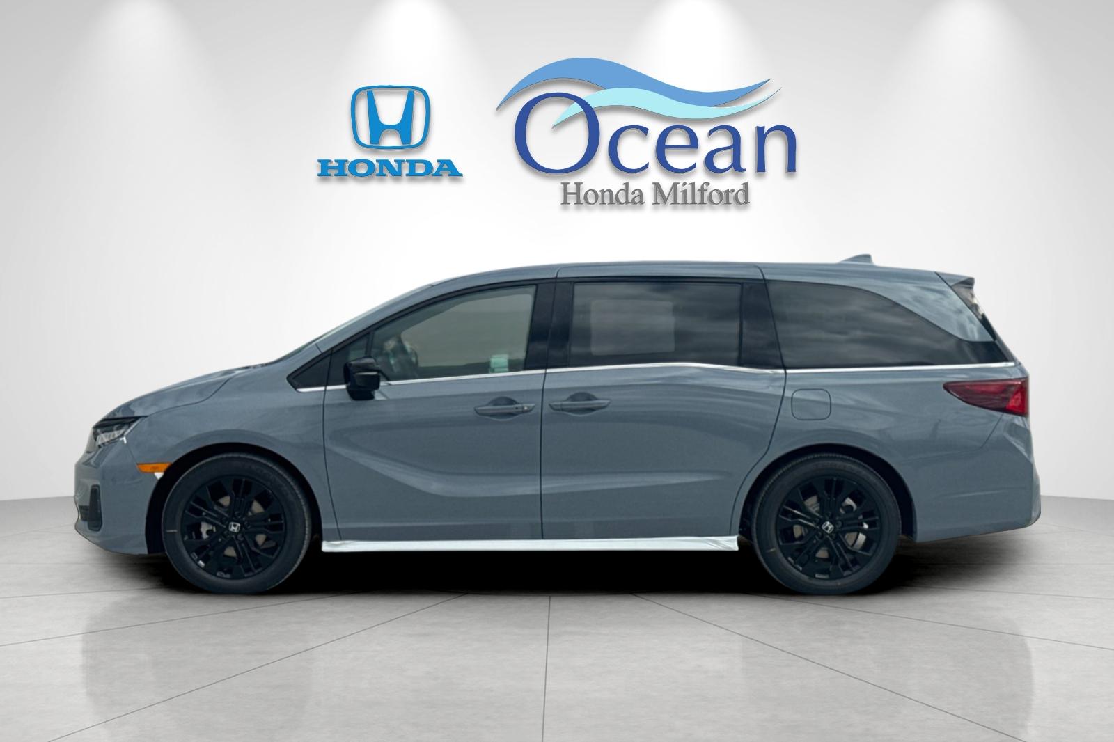 New 2026 Sonic Gray Pearl Honda Sport-L image 2