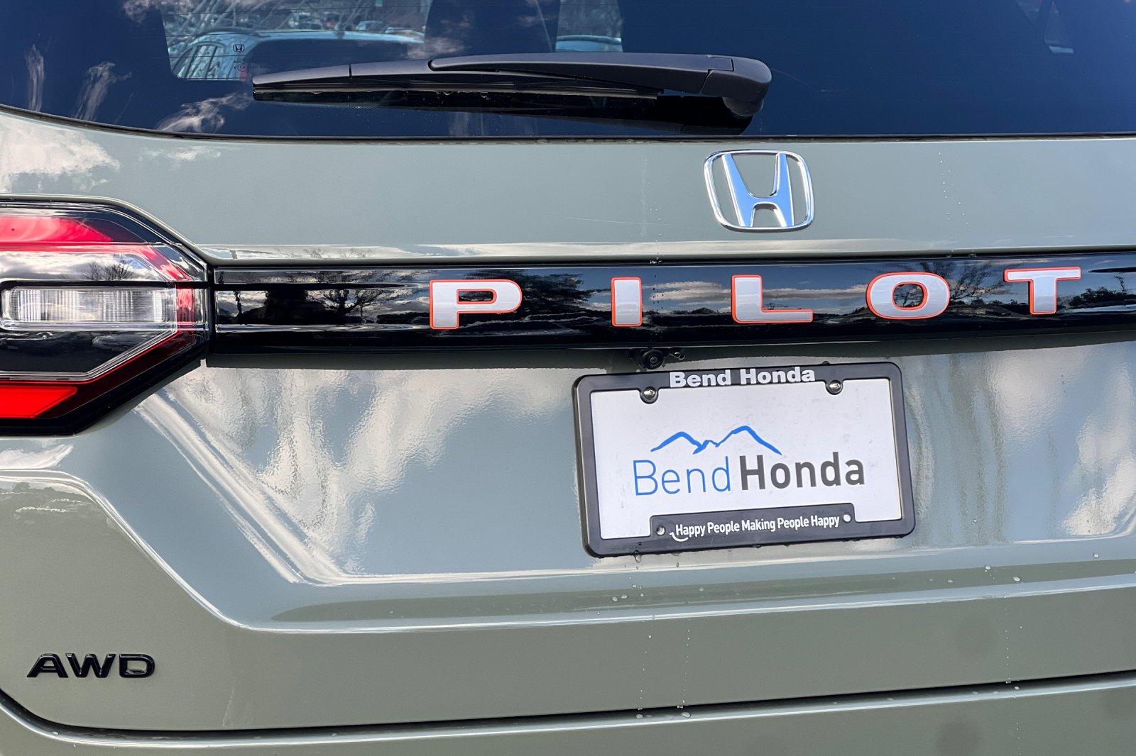 New 2026 Ash Green Metallic Honda TrailSport image 33