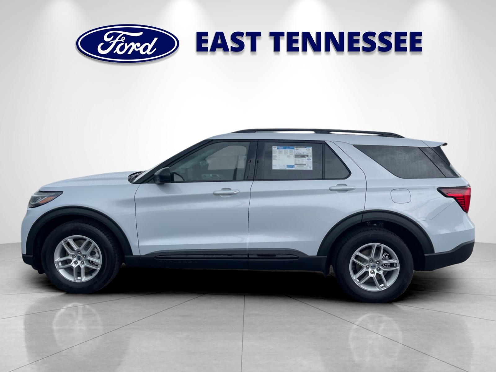 New 2026 Space White Metallic Ford Active image 6