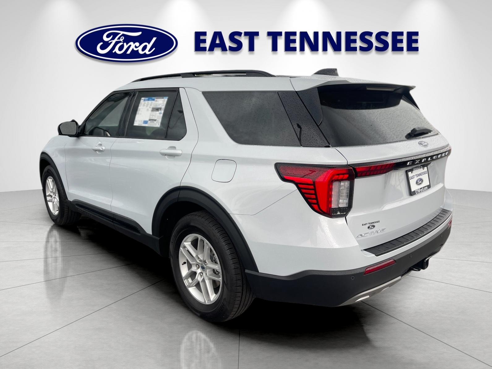 New 2026 Space White Metallic Ford Active image 5