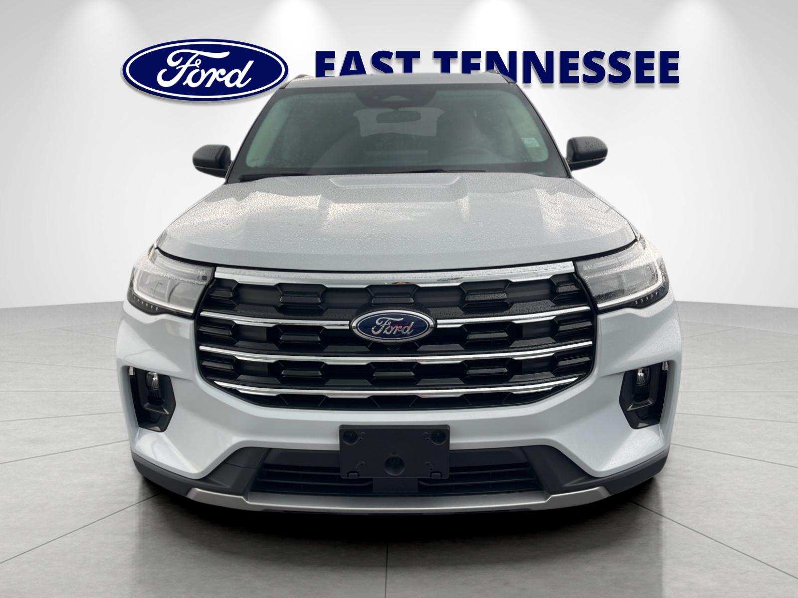 New 2026 Space White Metallic Ford Active image 8
