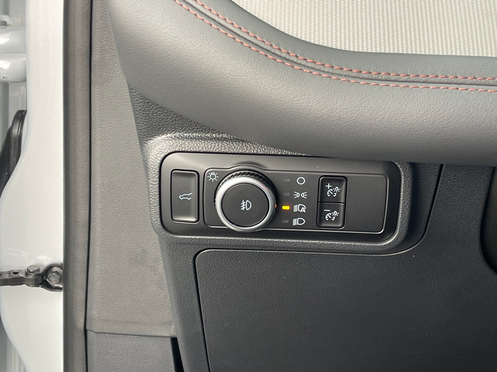 New 2026 Space White Metallic Ford Active image 30
