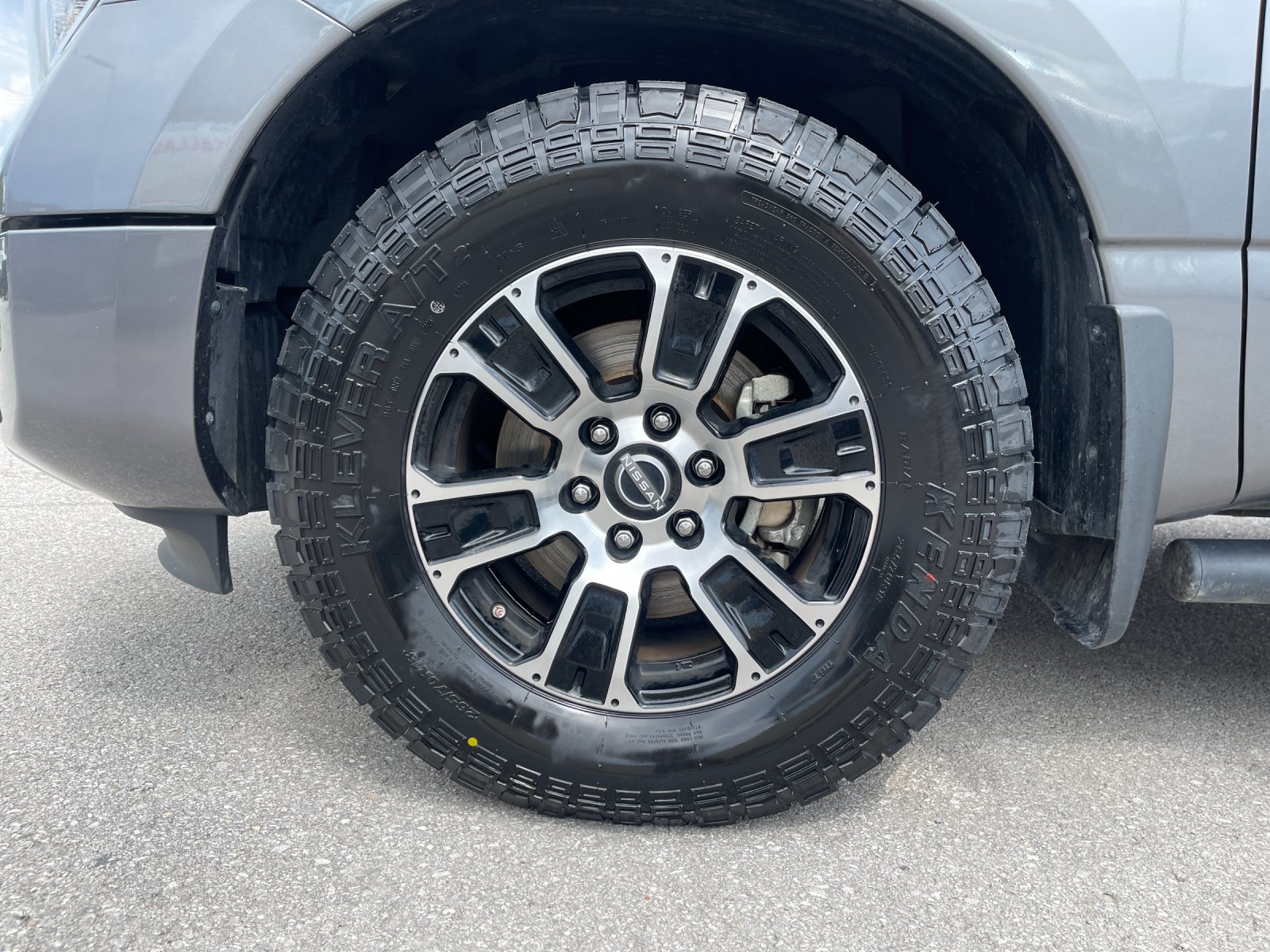 Used 2023 Gray Nissan SV image 30