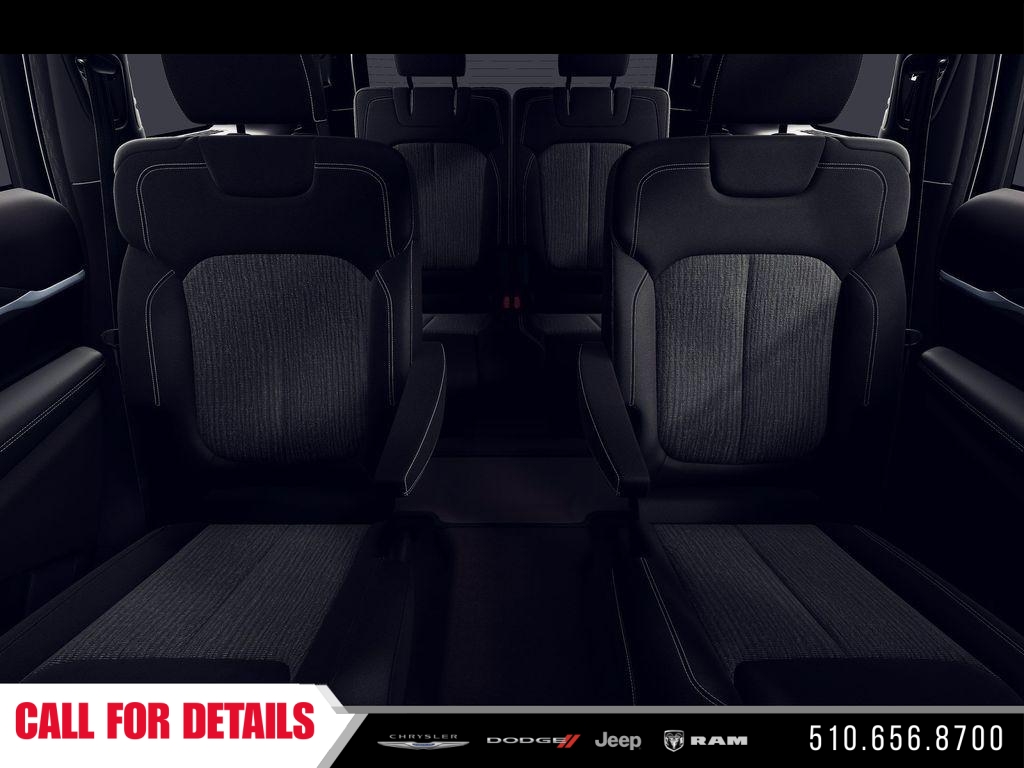 New 2026 Bright White Clear-Coat Exterior Paint Jeep  image 17