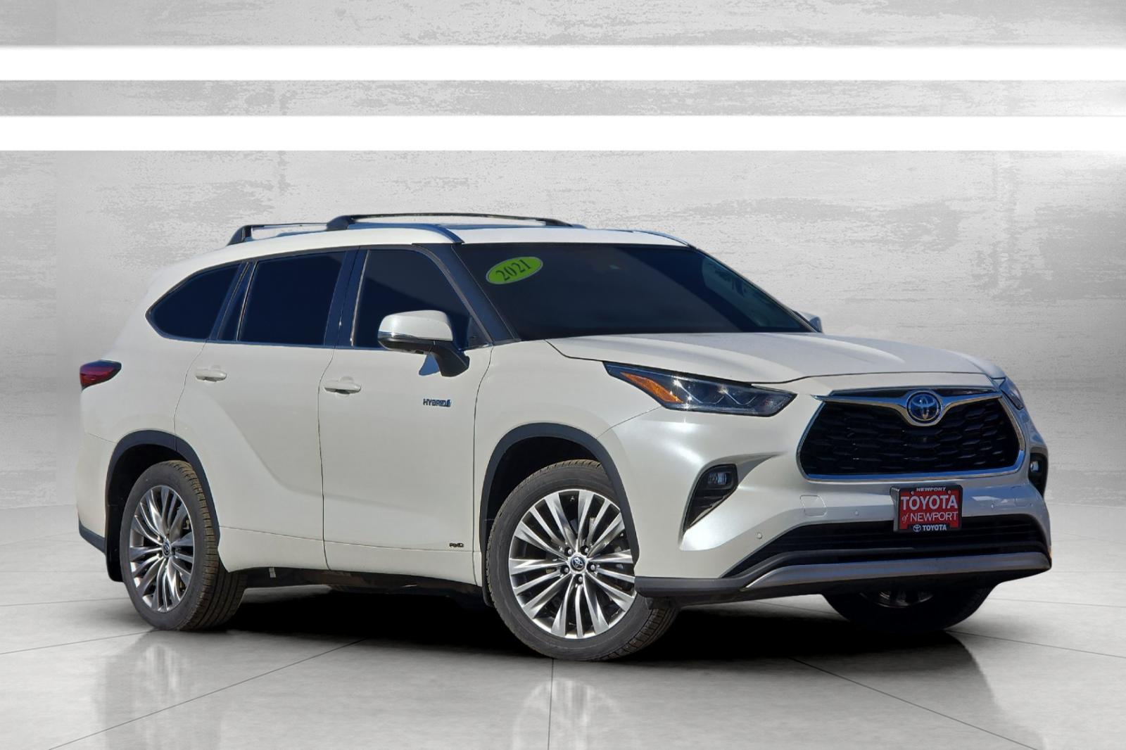 2021 Toyota Highlander Hybrid Platinum