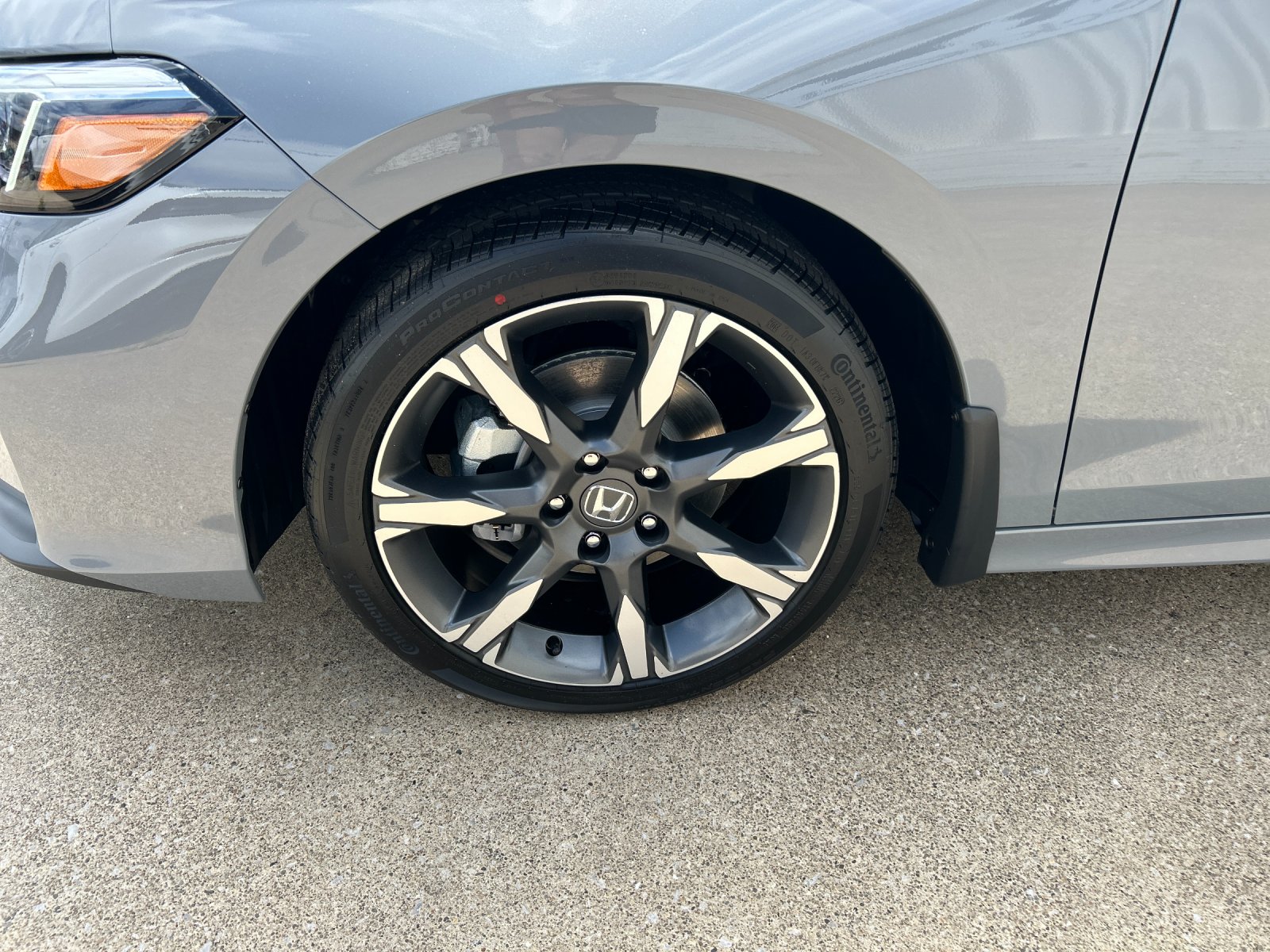 New 2026 Urban Gray Pearl Honda 2WD Sport Touring Hybrid image 9