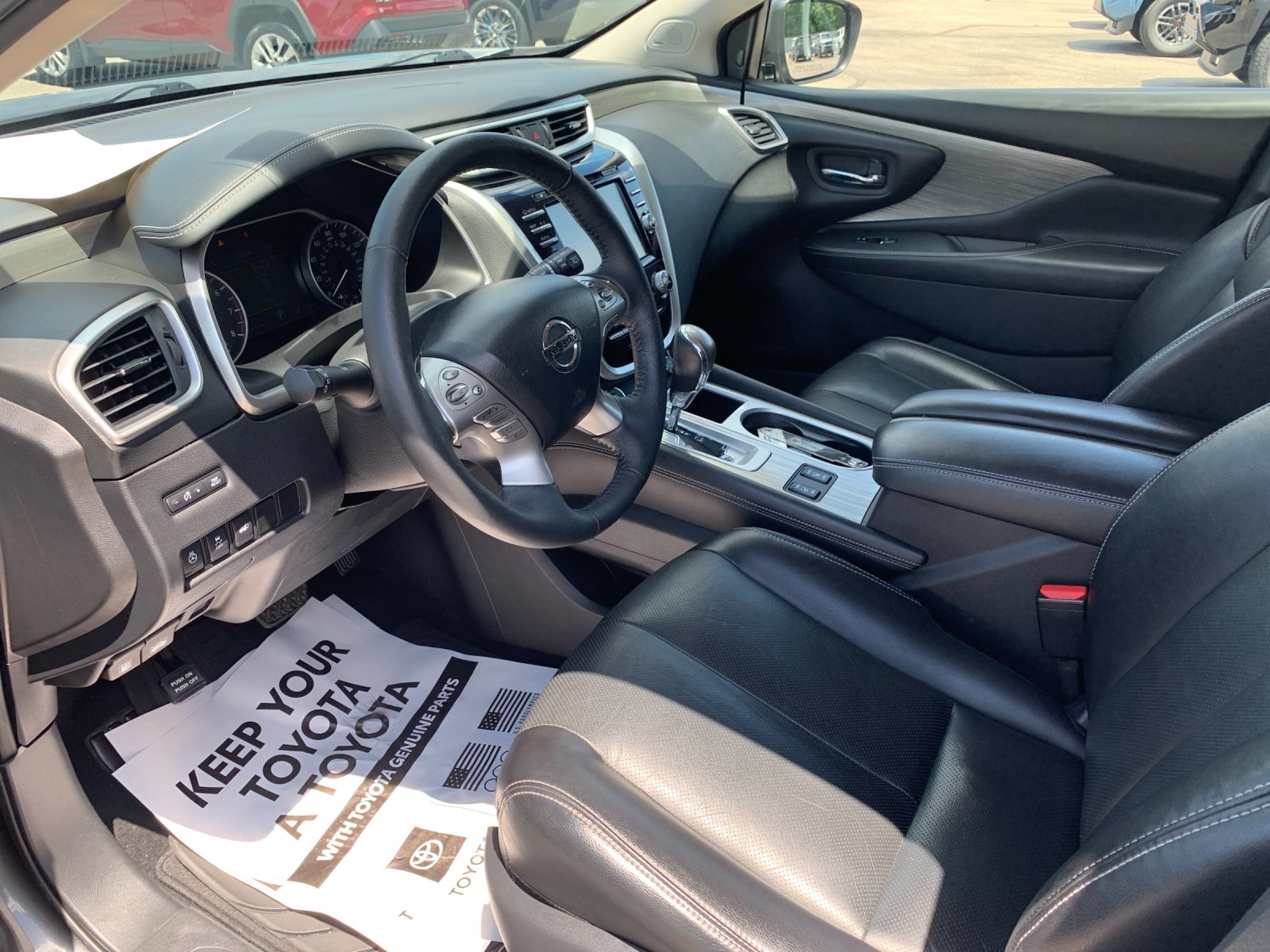 Used 2018 Gray Nissan SL image 11