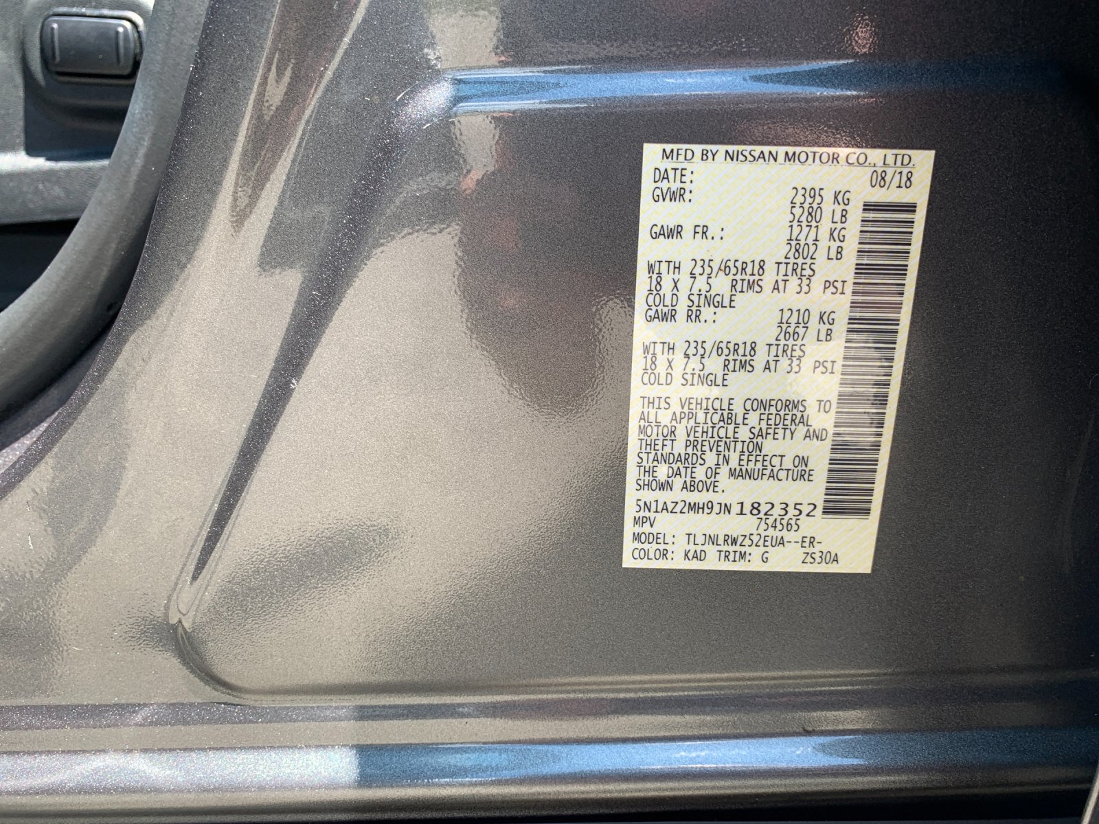 Used 2018 Gray Nissan SL image 33