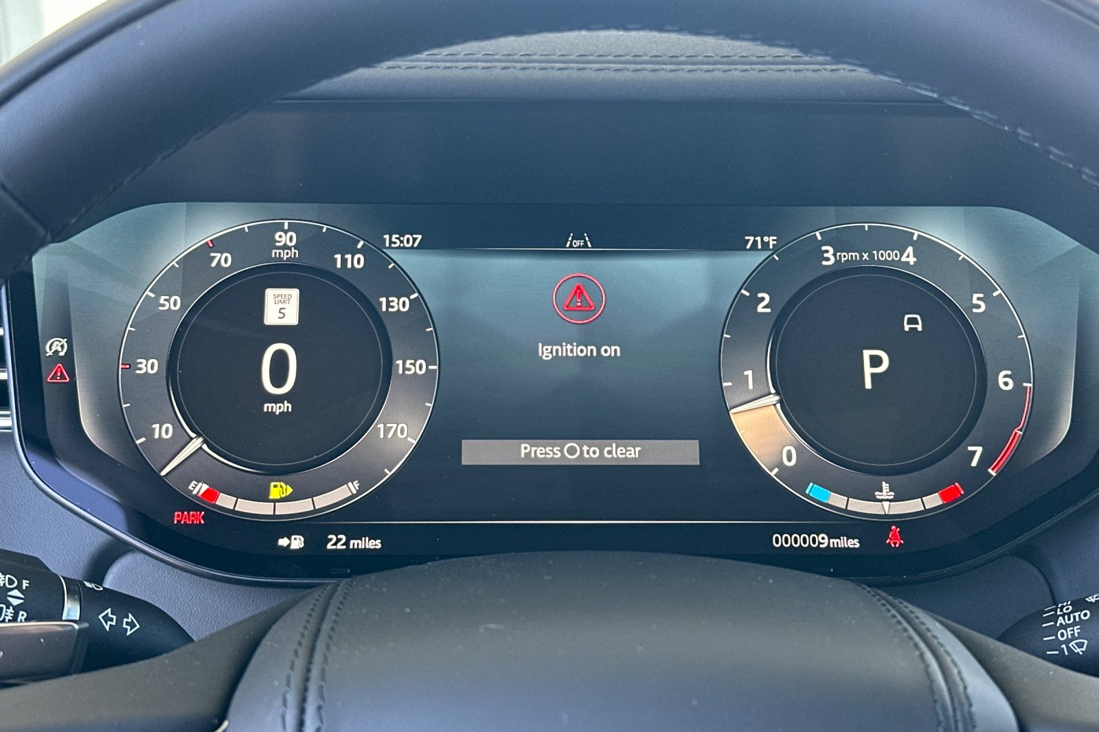 New 2026 Santorini Black Land Rover SE image 25