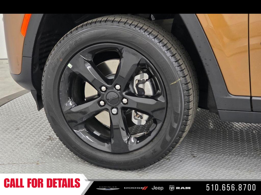 New 2026 Copper Shino Metallic Clearcoat Jeep Limited image 9
