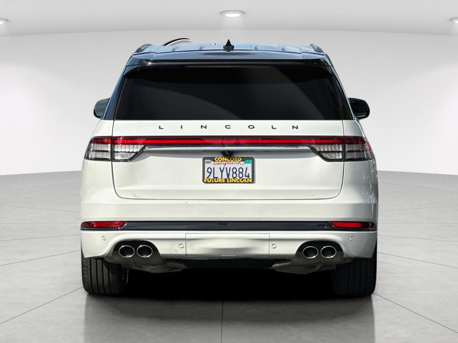 Used 2023 White Lincoln Black Label image 4