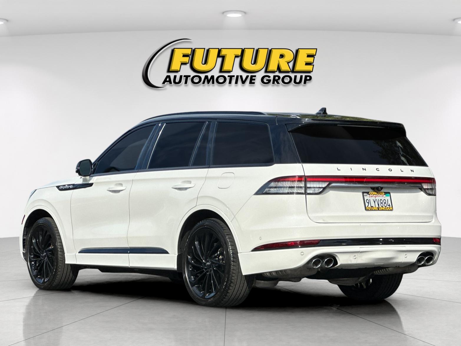 Used 2023 White Lincoln Black Label image 5