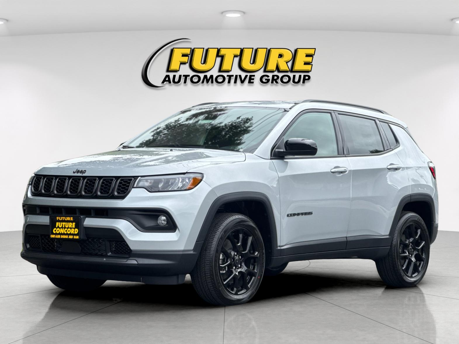New 2026 Silver Zynith Metallic Clearcoat Jeep Latitude image 7