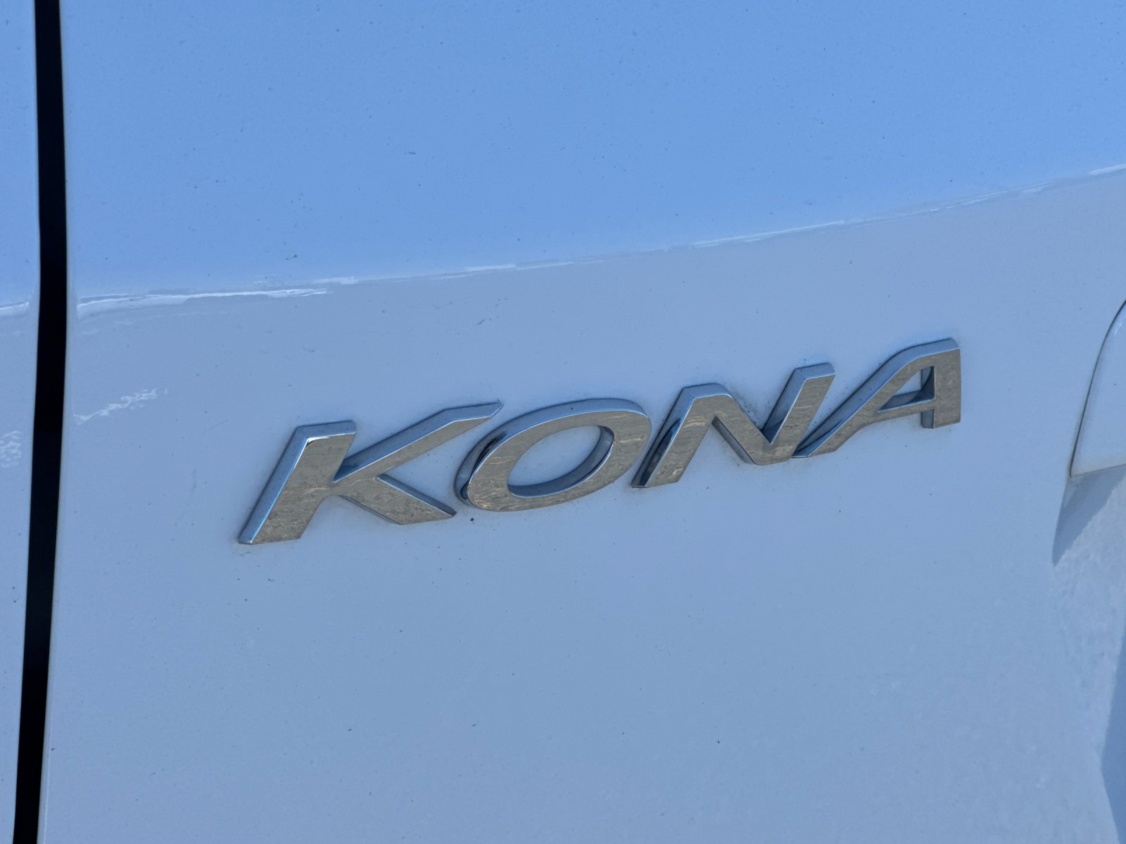 Used 2023 White Hyundai SEL image 25