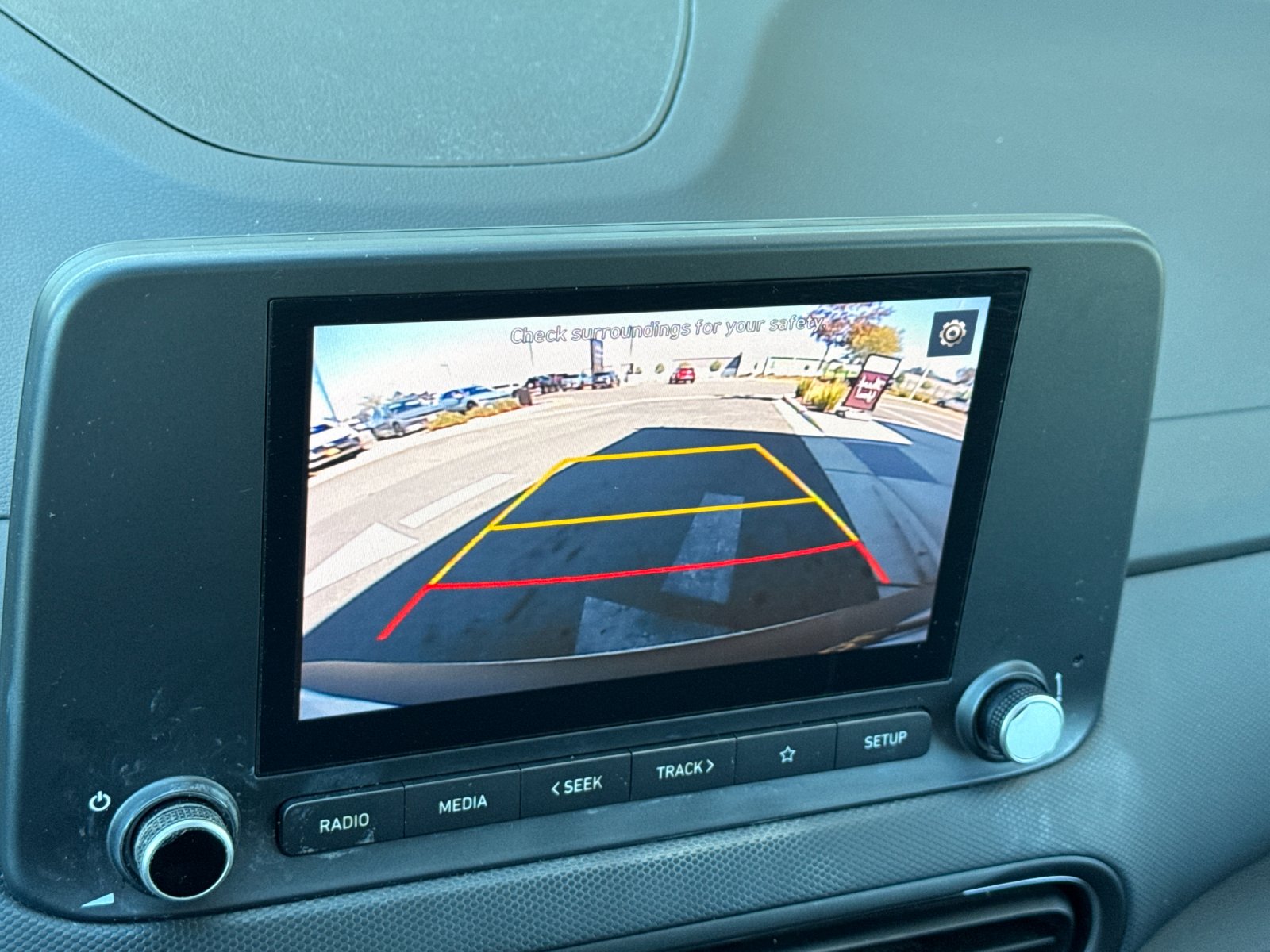 Used 2023 White Hyundai SEL image 18