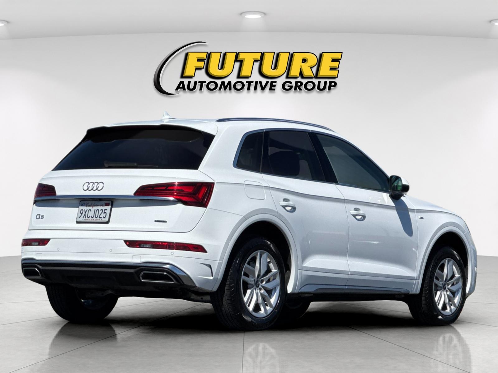 Used 2023 White Audi 45 S line Premium image 3