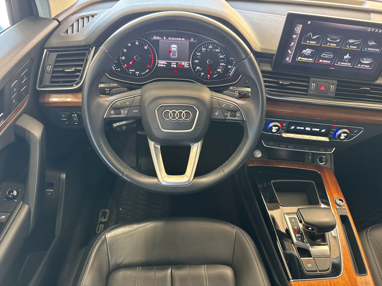 Used 2023 White Audi 45 S line Premium image 13