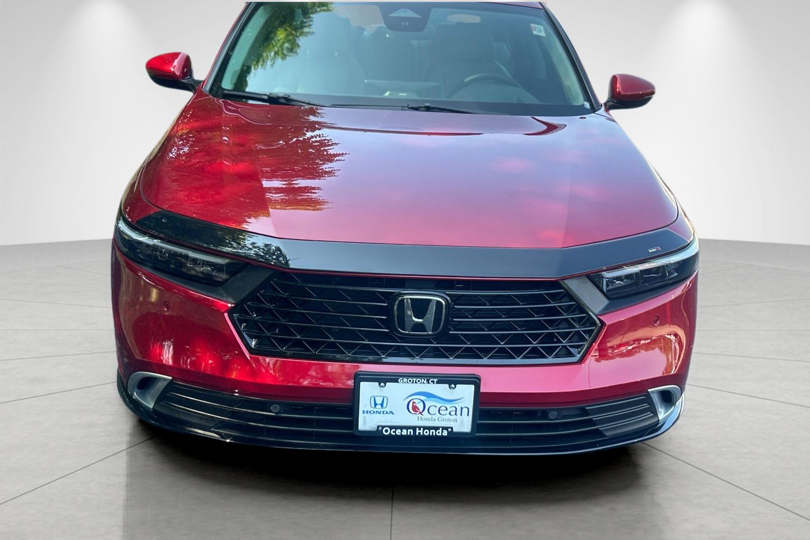 Used 2025 Radiant Red Metallic Honda Touring image 8