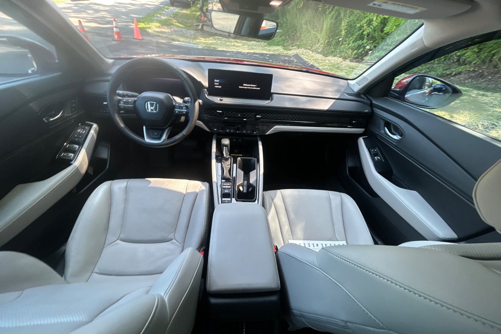 Used 2025 Radiant Red Metallic Honda Touring image 13