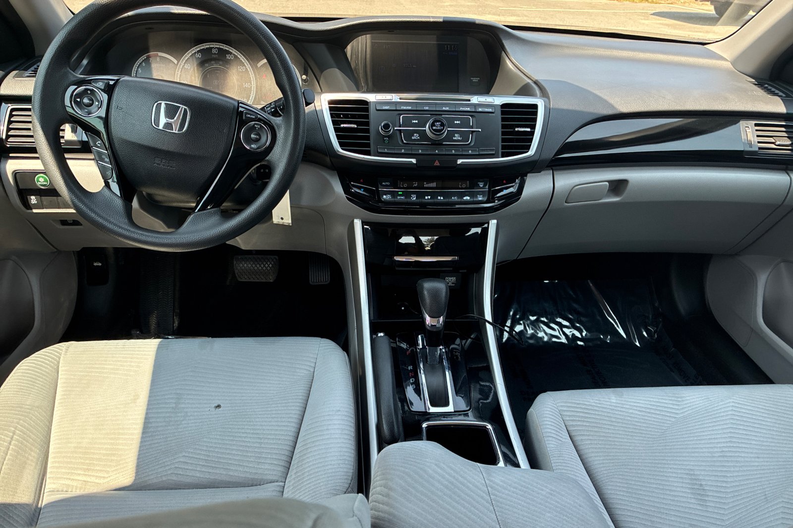 Used 2017 Obsidian Blue Pearl Honda LX image 14