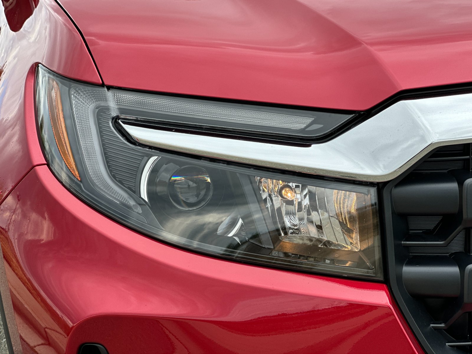 New 2026 Radiant Red Metallic II Honda RTL image 29