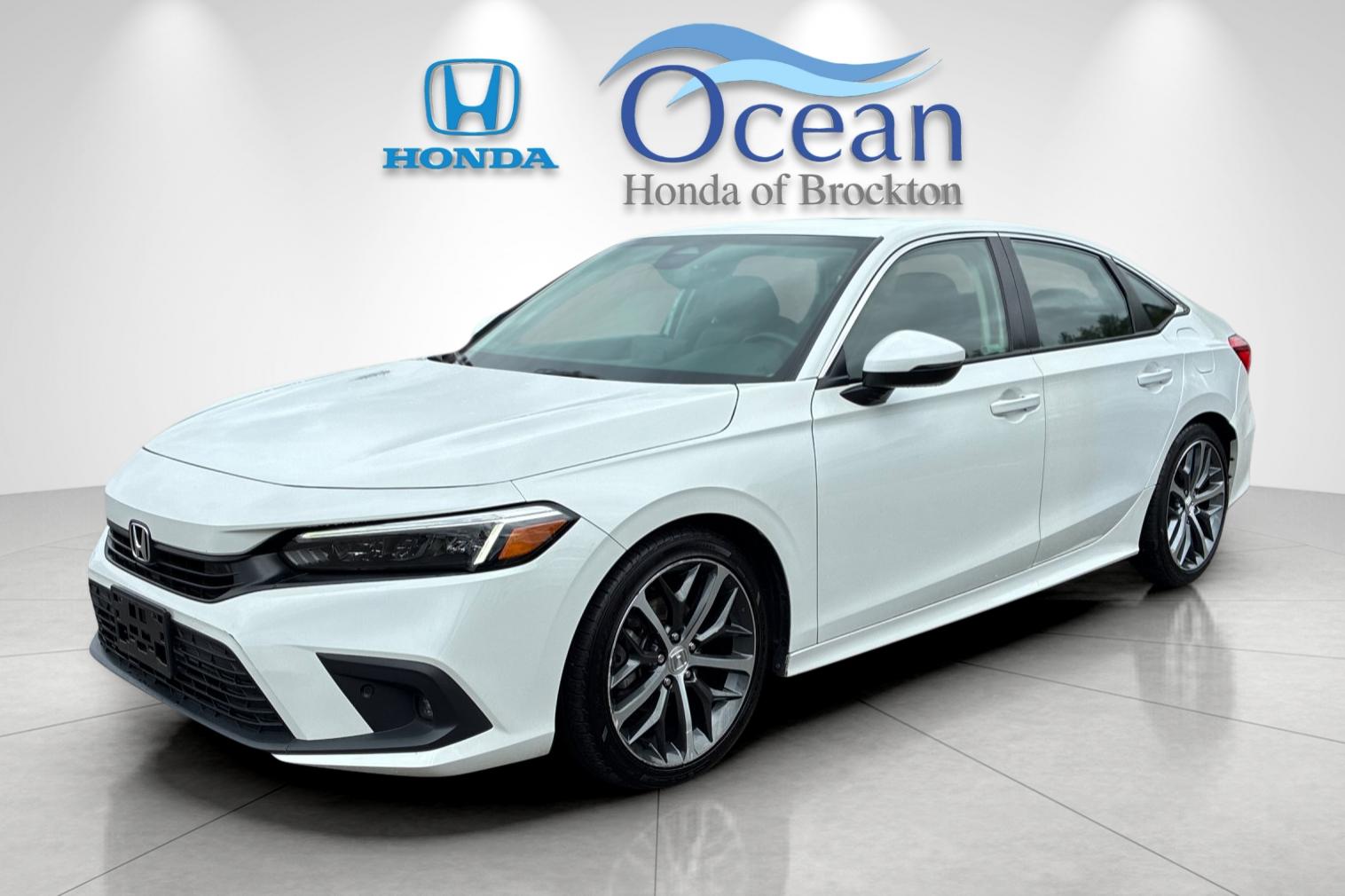Used 2024 Platinum White Pearl Honda Touring image 7