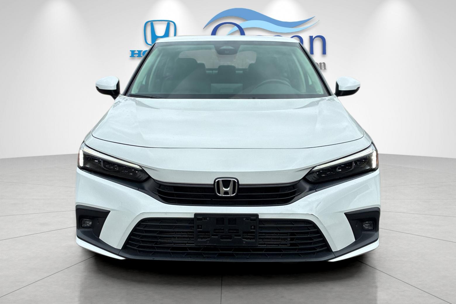 Used 2024 Platinum White Pearl Honda Touring image 8