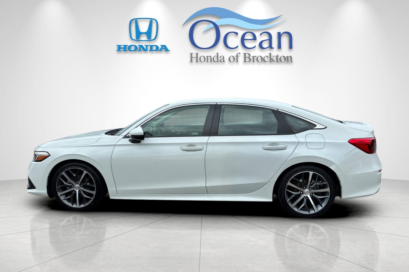 Used 2024 Platinum White Pearl Honda Touring image 6