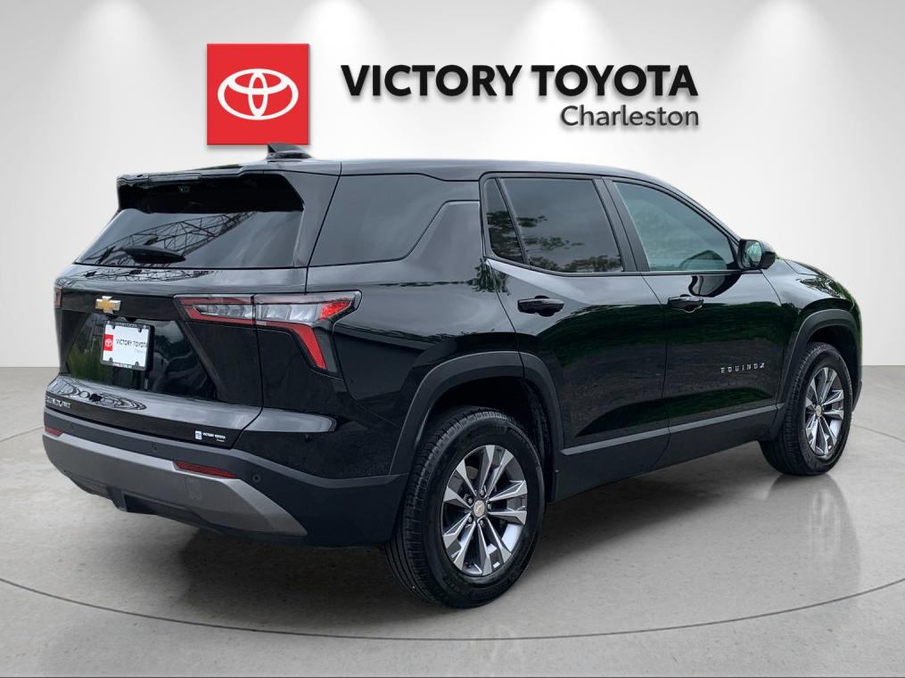 Used 2025 Black Chevrolet LT image 7