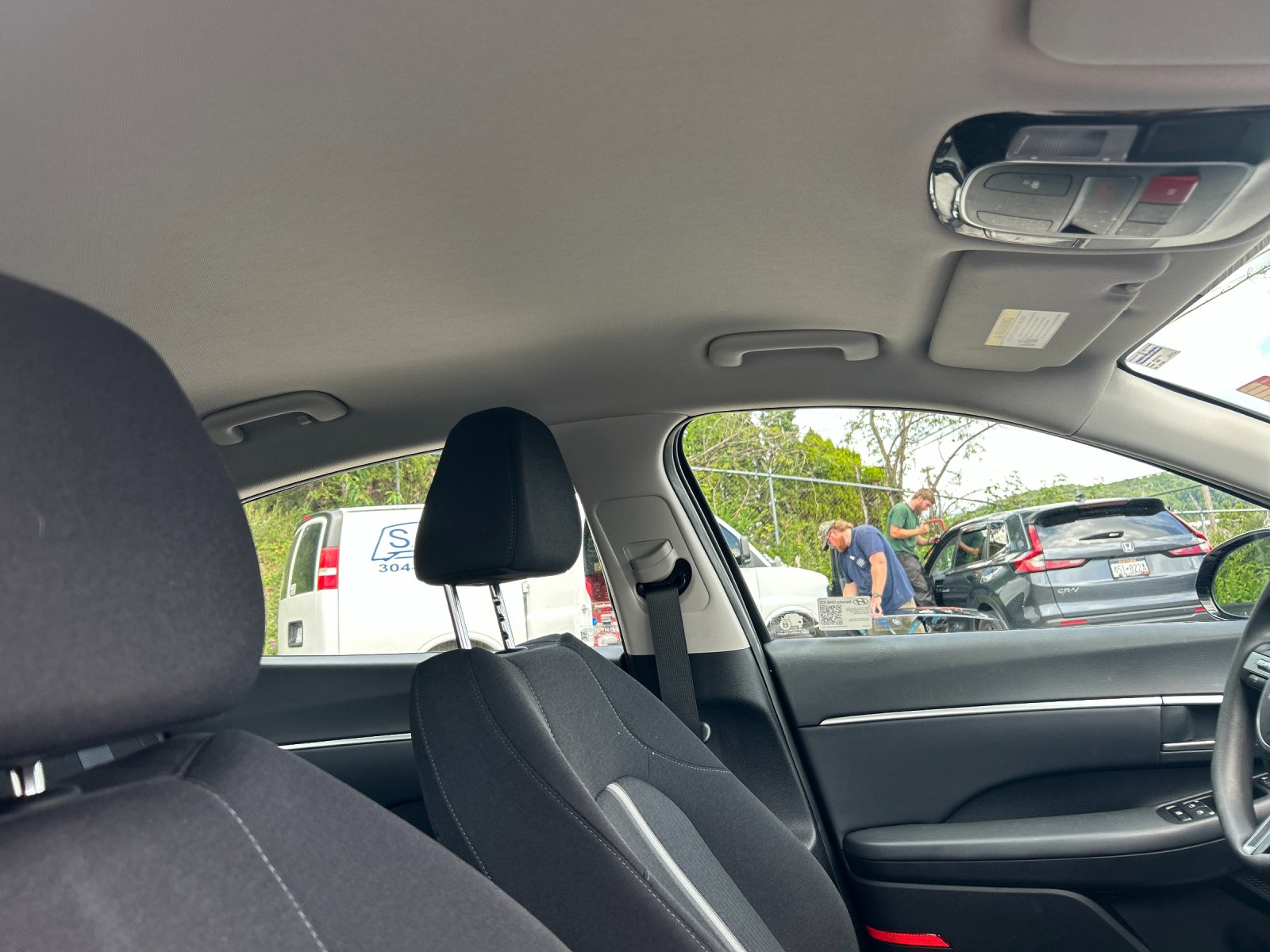 Used 2025 Abyss Black Hyundai SEL image 19